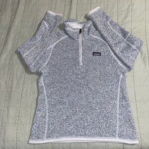 Gray Patagonia Sweater for kids size M. Warm inside unused 10/10 condition